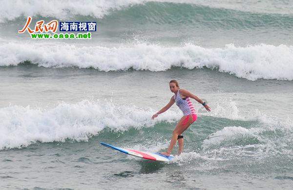 多彩时尚美发沙龙